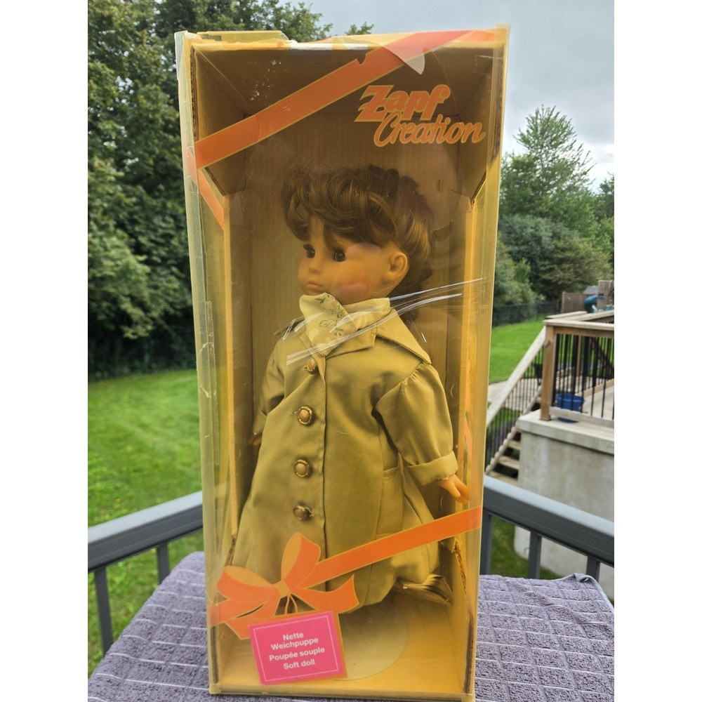 ZAPF Creations Vinyl & Cloth 18" Doll Brown Hair Brown Eyes Nette West Germany